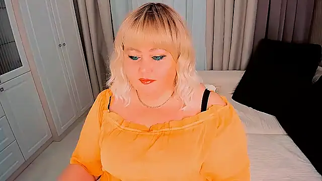 Snapshot of BIGTITSBBW chatting on February 4, 2025, 7:11 pm BIGTITSBBW online show from February 4, 2025, 7:11 pm