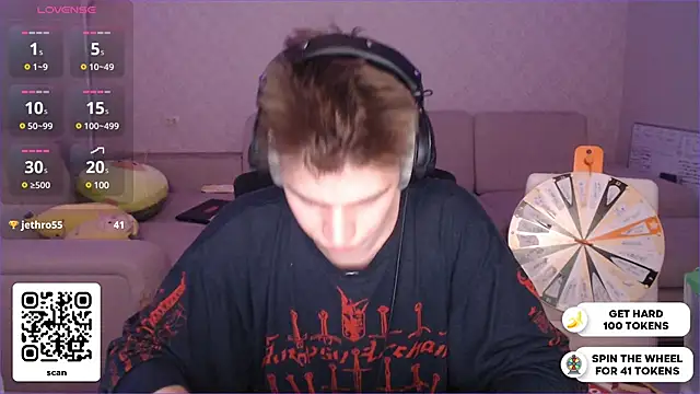 Snapshot of dantebigboi300 chatting on December 24, 2024, 7:33 pm dantebigboi300 online show from December 24, 2024, 7:33 pm