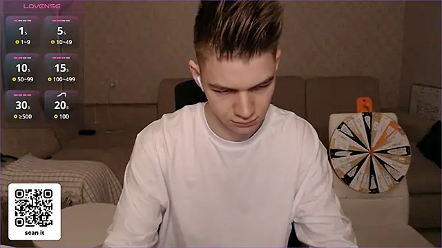 Snapshot of dantebigboi300 chatting on January 19, 2025, 10:06 pm dantebigboi300 online show from January 19, 2025, 10:06 pm