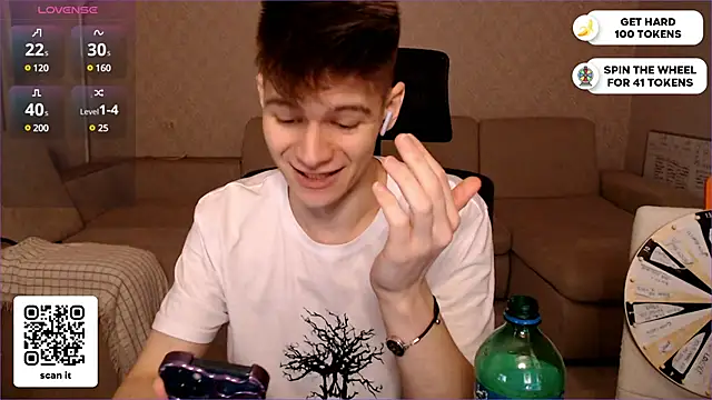 Snapshot of dantebigboi300 chatting on January 23, 2025, 8:35 pm dantebigboi300 online show from January 23, 2025, 8:35 pm