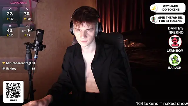 Snapshot of dantebigboi300 chatting on February 26, 2025, 12:27 am dantebigboi300 online show from February 26, 2025, 12:27 am