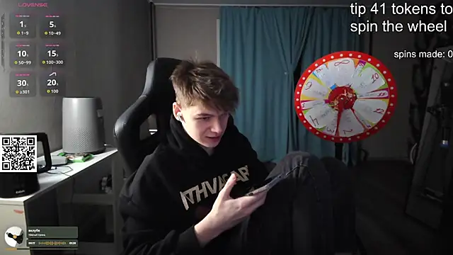 Snapshot of dantebigboi300 chatting on October 11, 2025, 12:58 pm dantebigboi300 online show from October 11, 2025, 12:58 pm