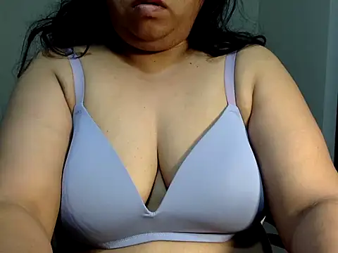 Snapshot of soniasharma0223 chatting on February 12, 2025, 11:09 pm soniasharma0223 online show from February 12, 2025, 11:09 pm