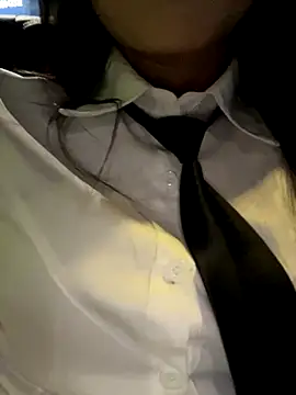 Snapshot of Asia-Lynn chatting on October 15, 2025, 12:27 pm Asia-Lynn online show from October 15, 2025, 12:27 pm