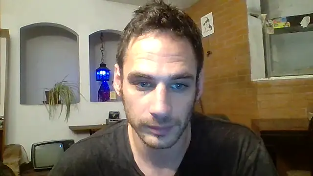 Snapshot of Stevenson988 chatting on October 3, 2025, 1:46 am Stevenson988 online show from October 3, 2025, 1:46 am