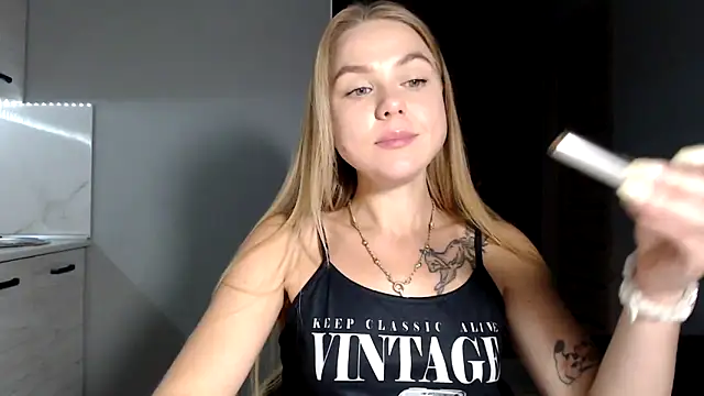 Snapshot of Sunbeam_ chatting on October 3, 2025, 9:34 pm Sunbeam online show from October 3, 2025, 9:34 pm