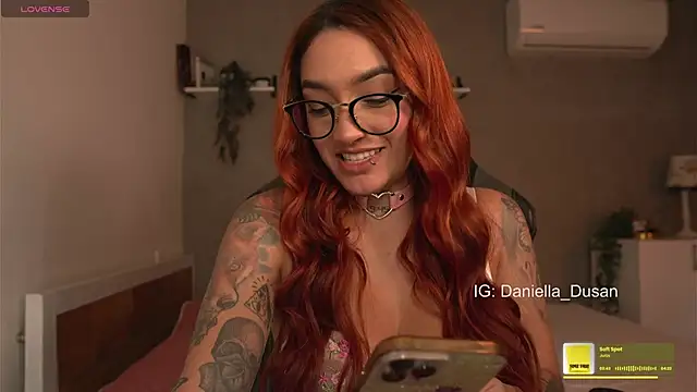 Snapshot of DaniDusan_ chatting on January 28, 2025, 5:35 pm DaniDusan  online show from January 28, 2025, 5:35 pm