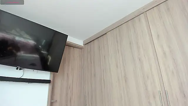 Snapshot of nelumbonucifera chatting on December 6, 2024, 1:22 pm nelumbonucifera online show from December 6, 2024, 1:22 pm