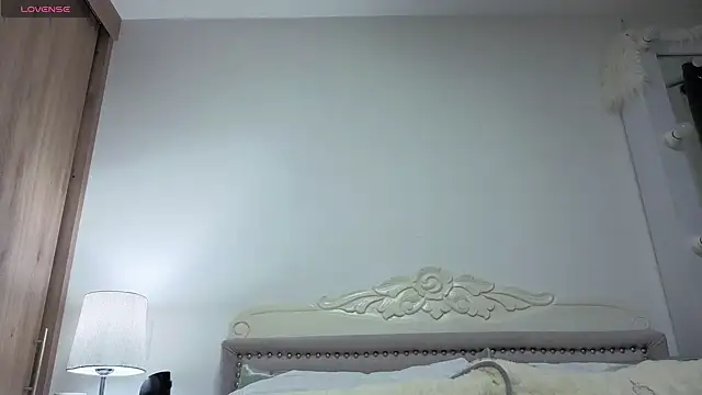 Snapshot of nelumbonucifera chatting on September 10, 2025, 3:17 am nelumbonucifera online show from September 10, 2025, 3:17 am