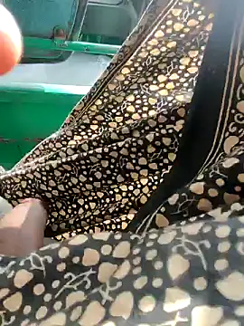 Snapshot of Kolkata___Boy chatting on January 5, 2025, 4:04 am Kolkata   Boy online show from January 5, 2025, 4:04 am